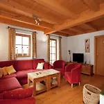 Chalet In Koenigsleiten Near Bus, Pool