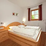 Chalet In Koenigsleiten Near Bus, Pool