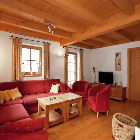 Шале In Koenigsleiten Near Bus, Pool