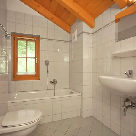 In Koenigsleiten Near Bus, Pool Шале *