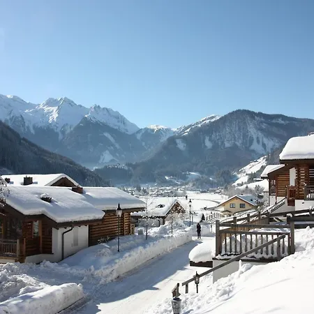 In Koenigsleiten Near Bus, Pool Шале