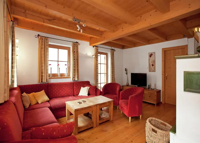 Dağ evi In Koenigsleiten Near Bus, Pool