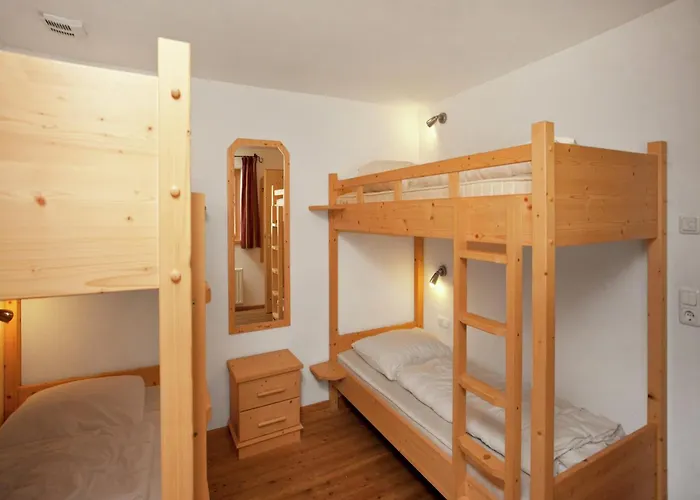 In Koenigsleiten Near Bus, Pool * Wald im Pinzgau